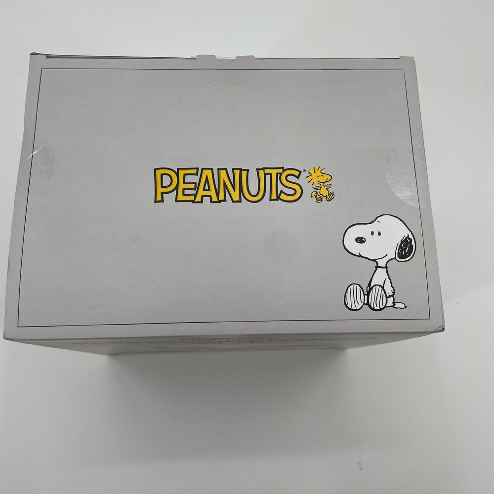 Peanuts Snoopy Ultrasonic Diffuser USB Powered 275ml 2 Mist Modes New sealed - Picture 6 of 7